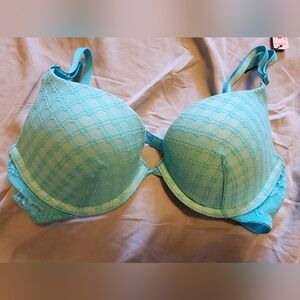 NWT Victoria's Secret Blue Push Up Bra with Lace